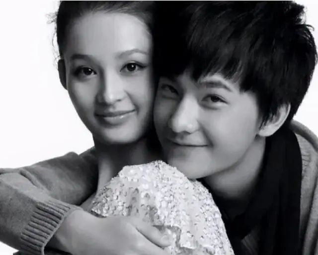 李沁邓伦疑似恋情曝光? 工作室惊现情侣头像