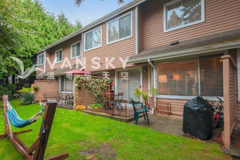221217131534_Backyard.jpg