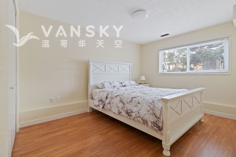 230104144714_23-web-or-mls-23.jpg