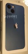 蓝色iPhone 13