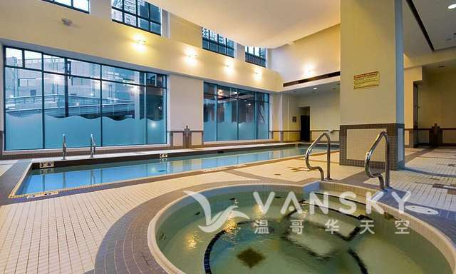 230115101042_950-cambie-Jacuzzi.jpg