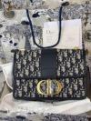 低价出售各种名牌包包Channel Dior  欧洲巴黎款 9.5成新