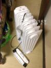 便宜甩卖如新电暖气48加币，九成新以上室内健身单车48加币，二个一起买共80加币。
