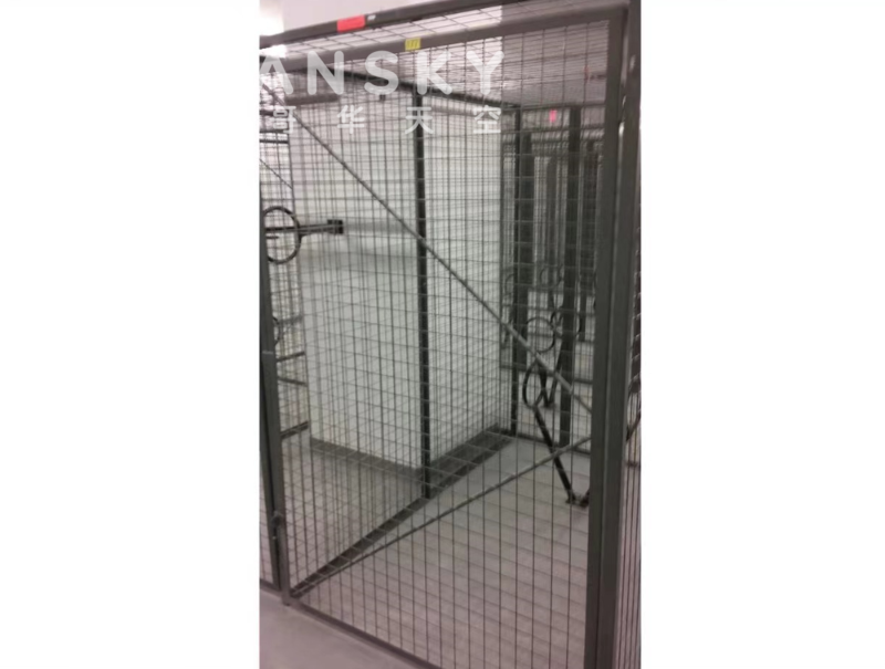 230211122152_locker.PNG