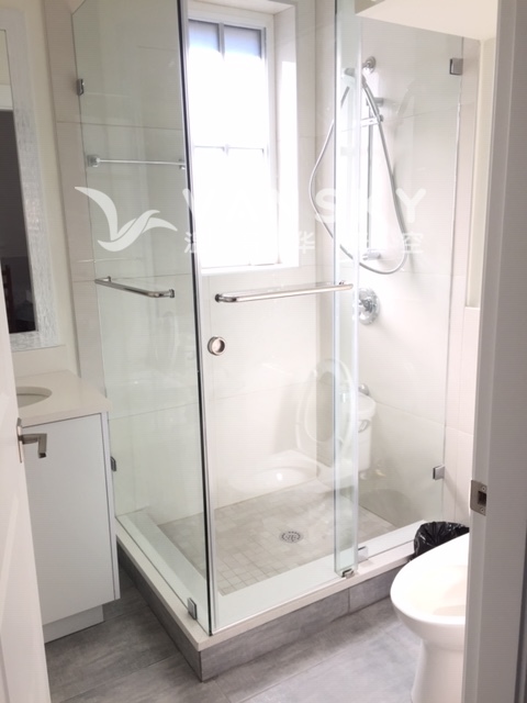 230215004003_Bathroom.JPG