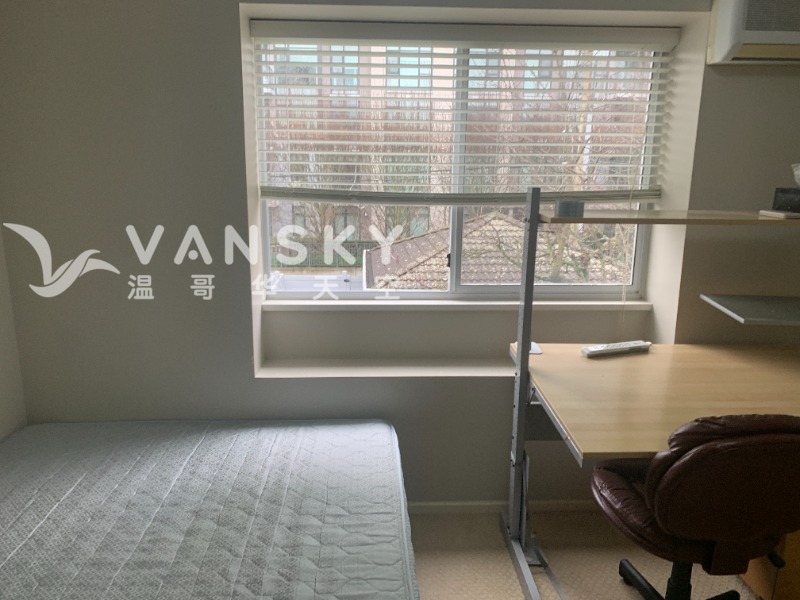 230215103349_睡房1a.JPG