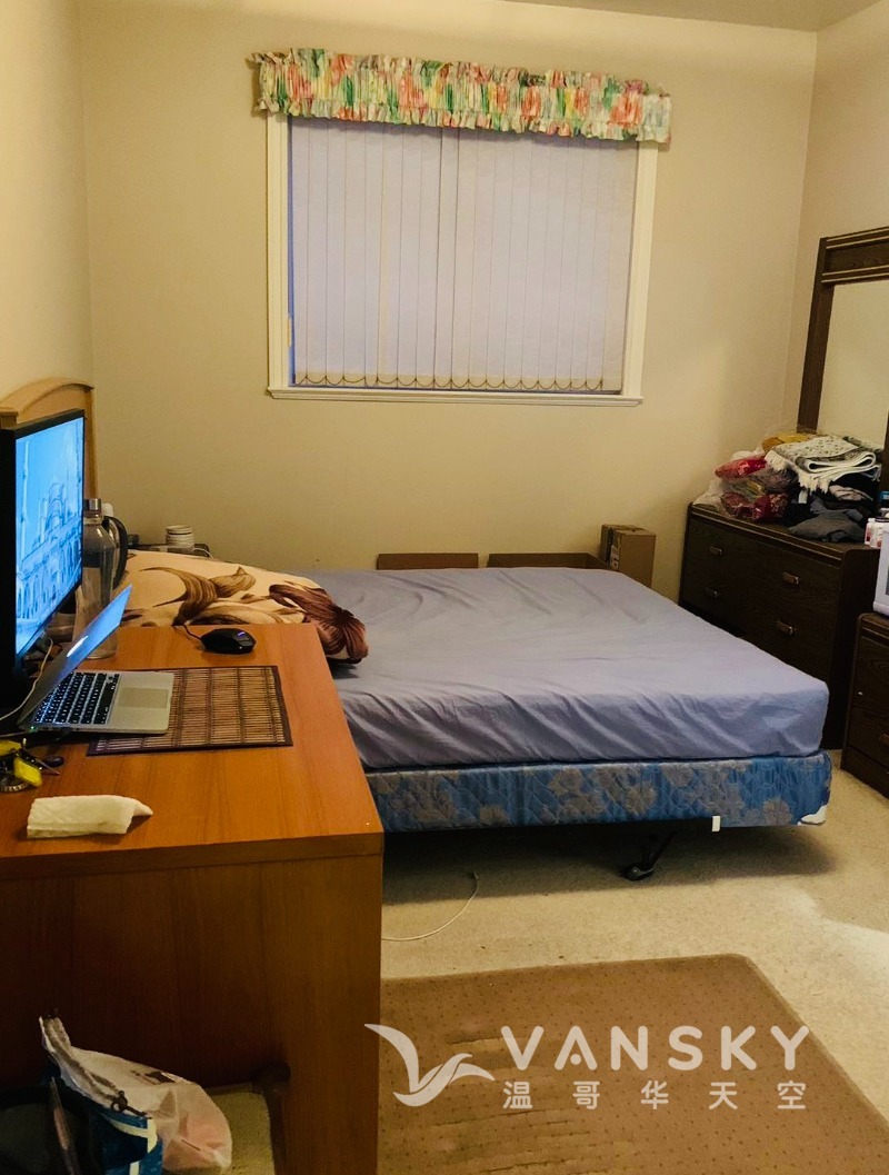 230218223759_Bedroom.jpg