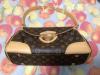 LV手提包9成新正品CHANEL手鐲一個和全新一樣買時2000多美金