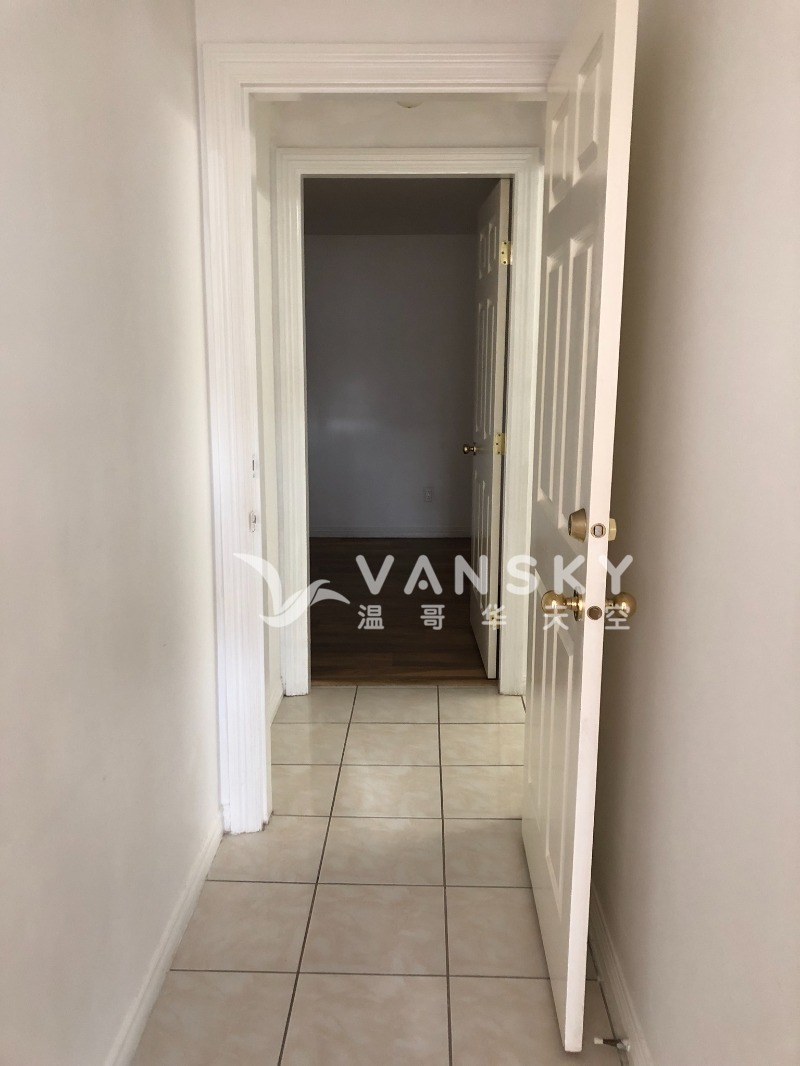230315203628_Hallway.JPEG