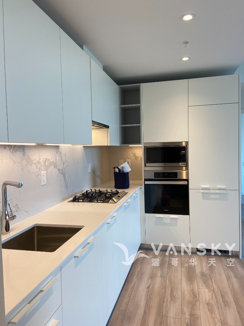 230317092437_Kitchen.JPG