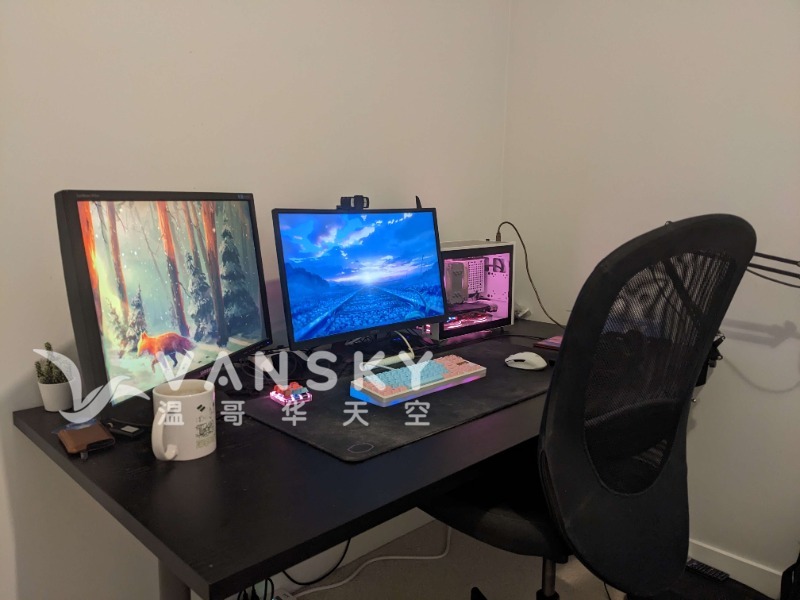 230322202750_desk.jpg