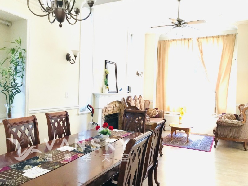 230331001816_BBY_living_room_part1.jpg