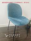 蓝色丝绒椅子