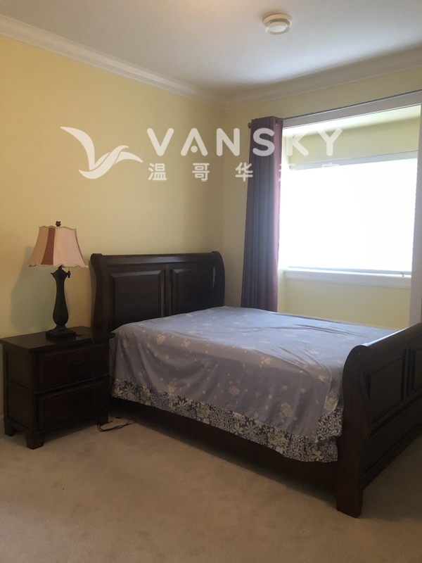 Metrotown附近独立屋房间