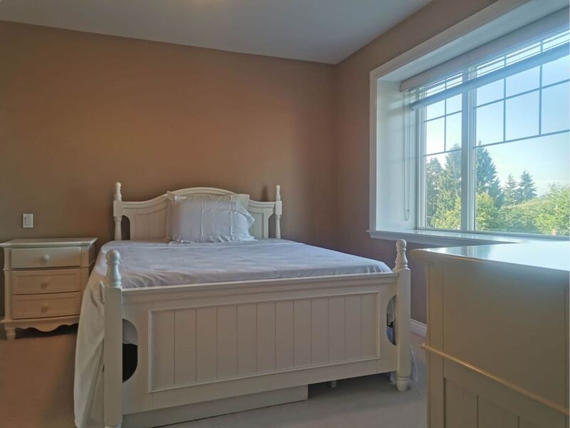 SFU 几分钟车程明亮干净套房 1400