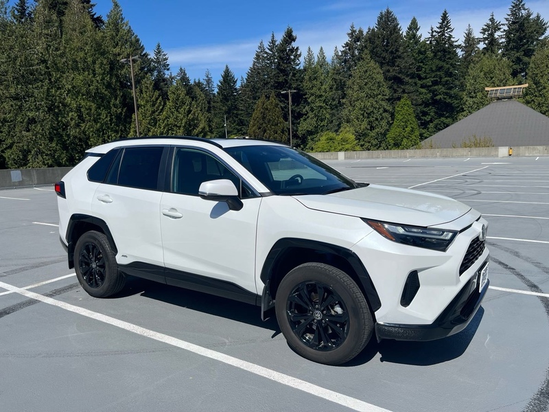 2023 Toyota Rav4 Hybrid SE
