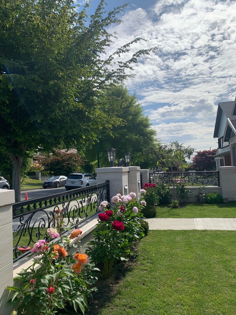 温西62街独立屋3房2卫（近Churchill 中学）出租