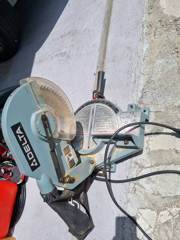 正常工作的闸锯50元