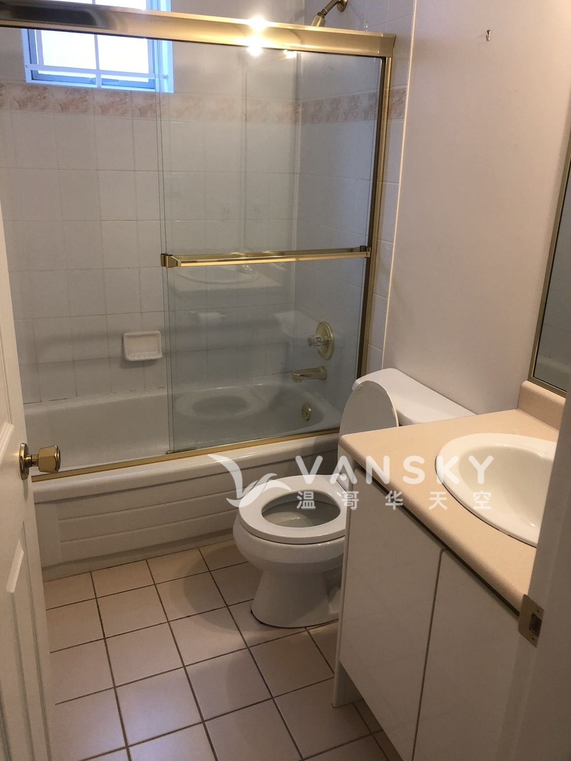 温西透亮半地下