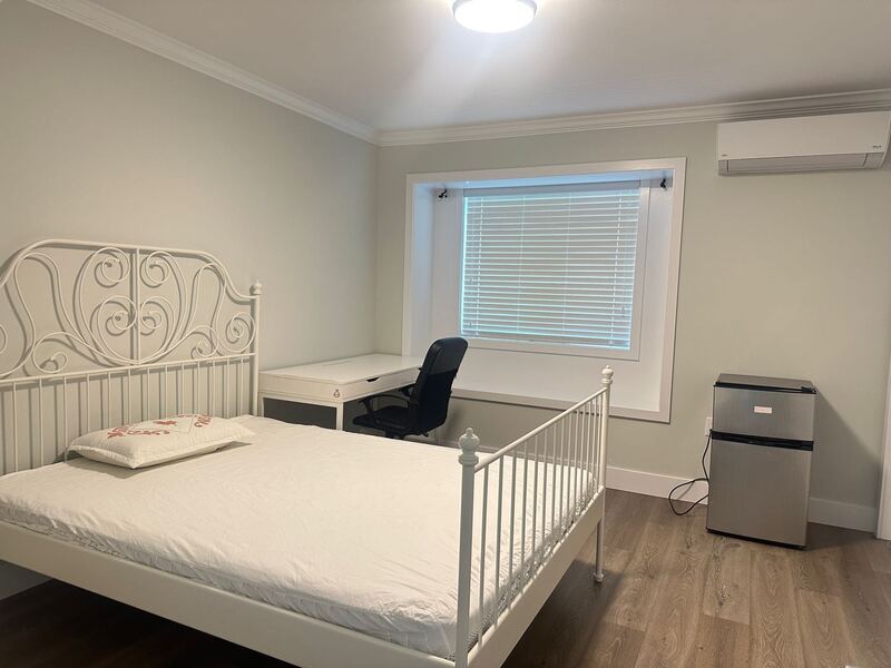 出租主卧套间一间