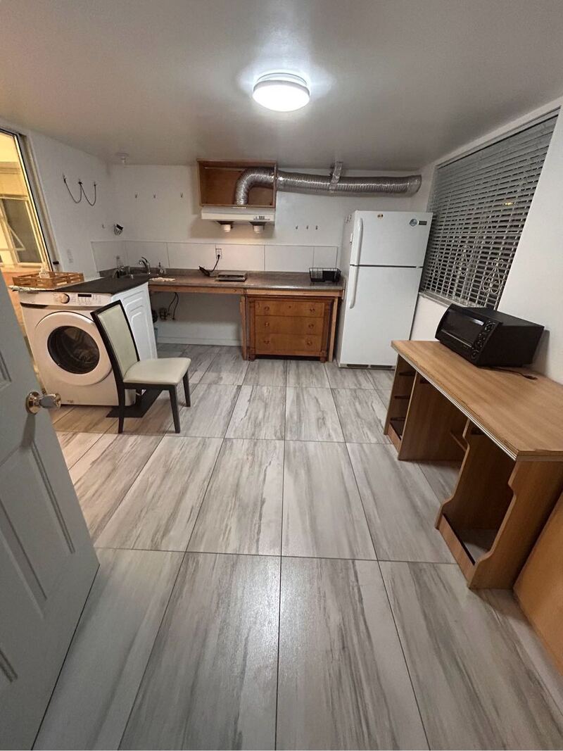 Victoria41街二楼一房出租