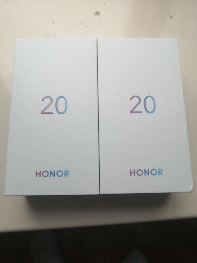 全新华为荣耀20.8gb.256g