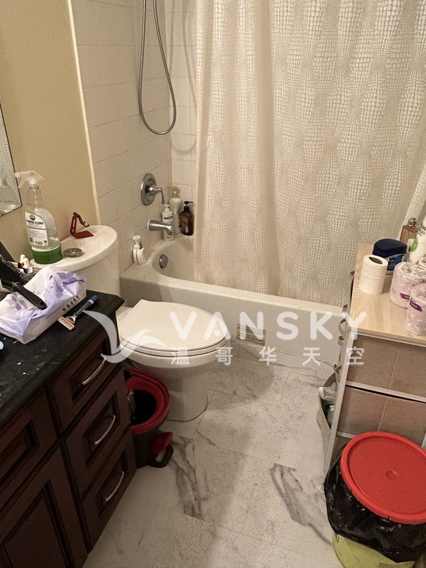 列市中心两房一厅一卫整租