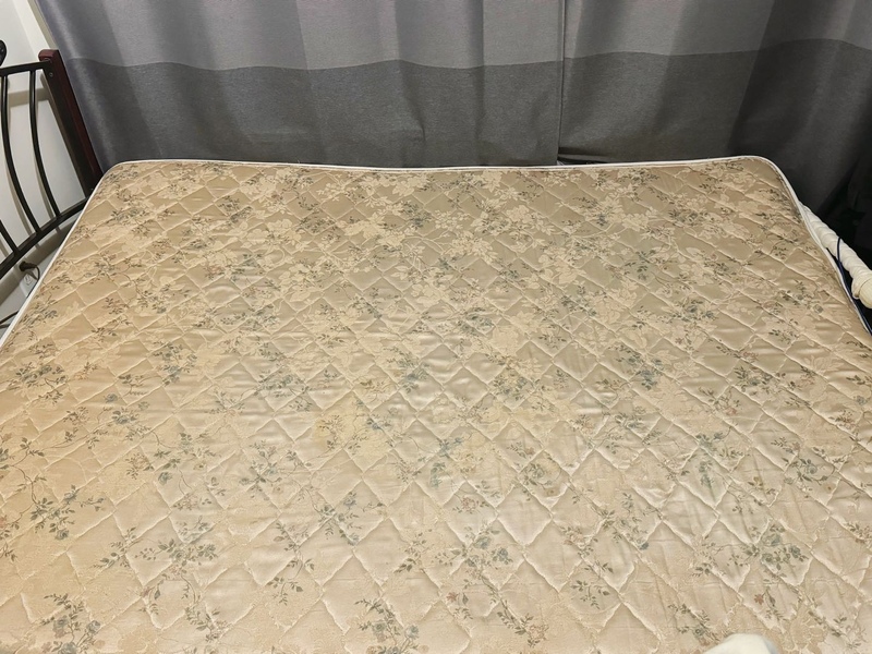 免费Queen size床垫列治文walmart自取