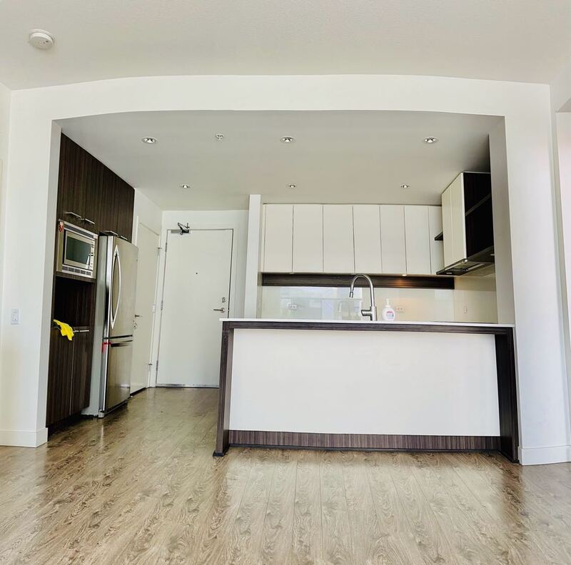 SFU山上两房两卫公寓出租