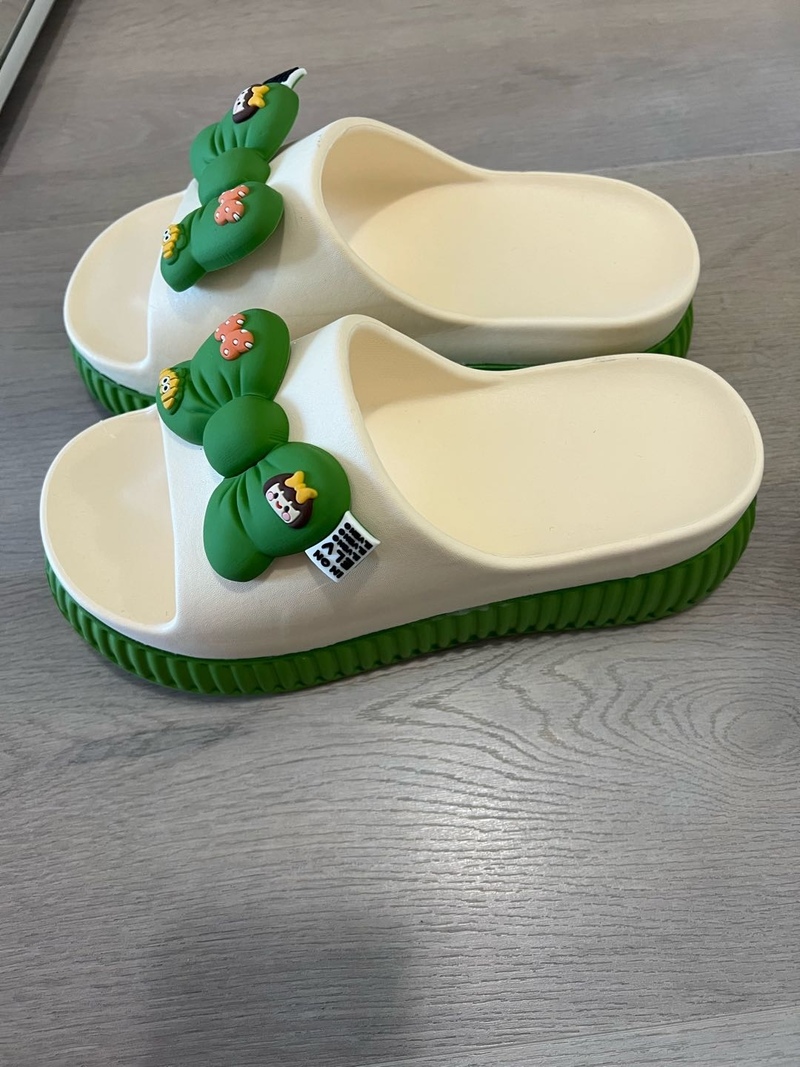 卡迪那全新鞋子39码