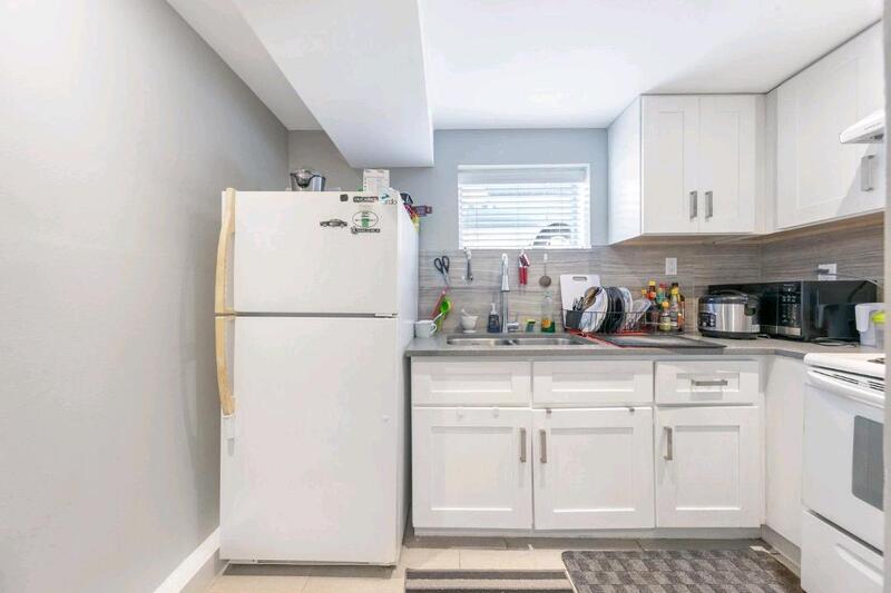 本拿比二房一厨一卫出租