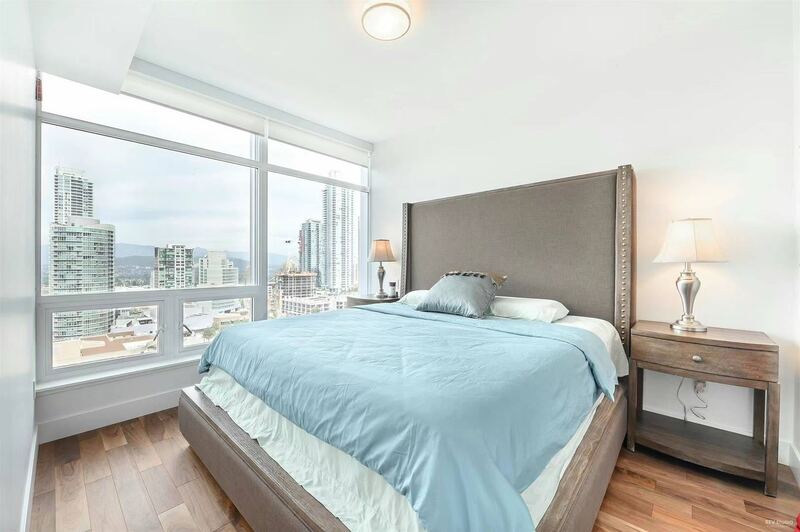 本拿比Metrotown最高端公寓两房一卫出租