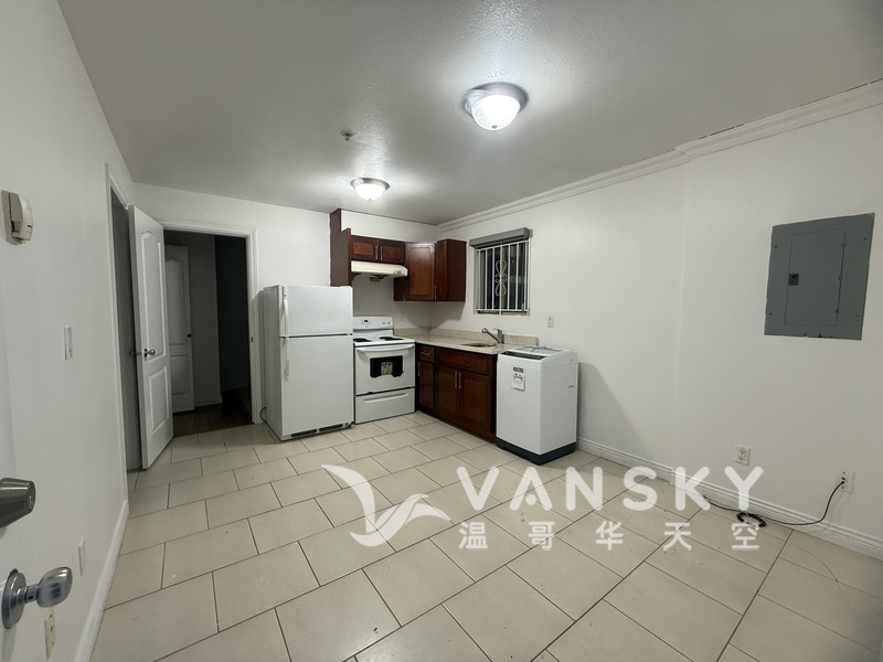 温东Victoria夹49街内街，两房一厅和一房一厅出租