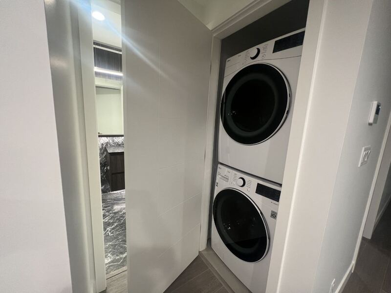 Metrotown 1房公寓