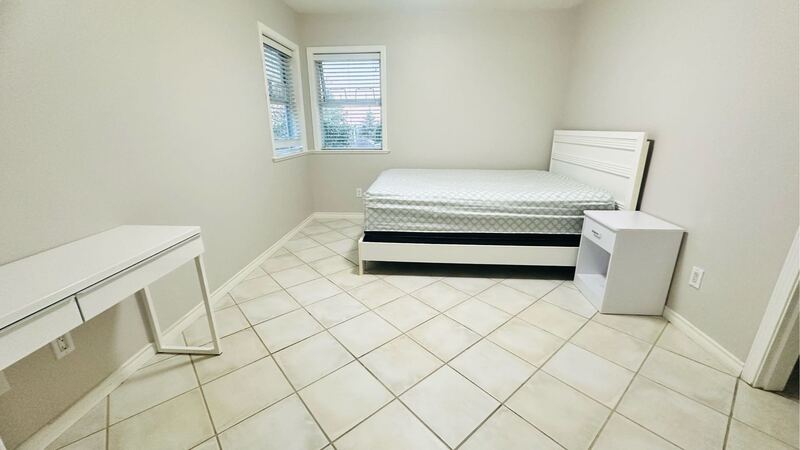 高贵林中心独有卫浴大卧出租