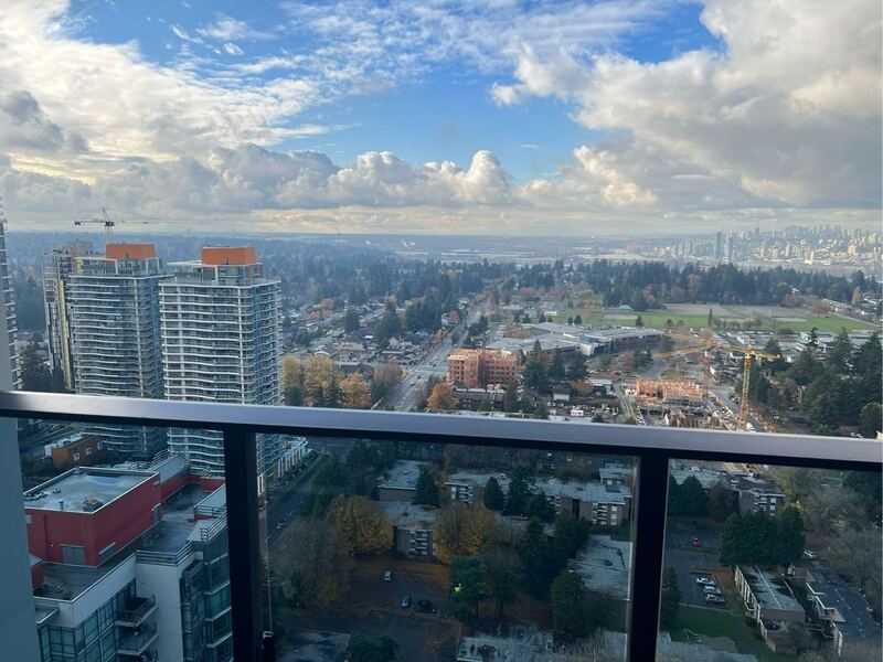 北素里Bosa最新大楼两房次顶楼公寓出租