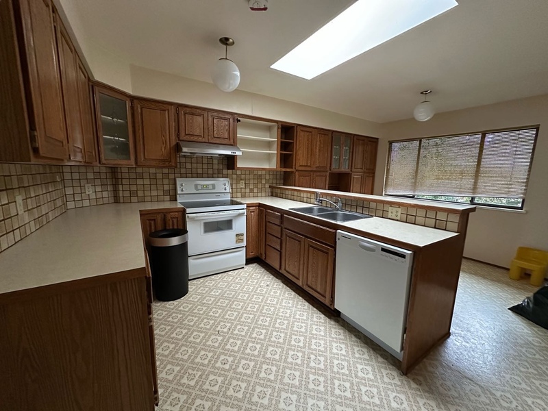 本拿比房间中租到六月底包水电网