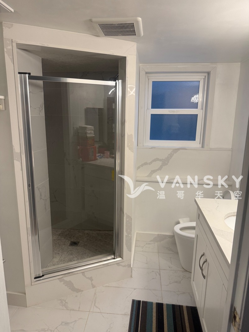 北Burnaby平地两房一厅出租