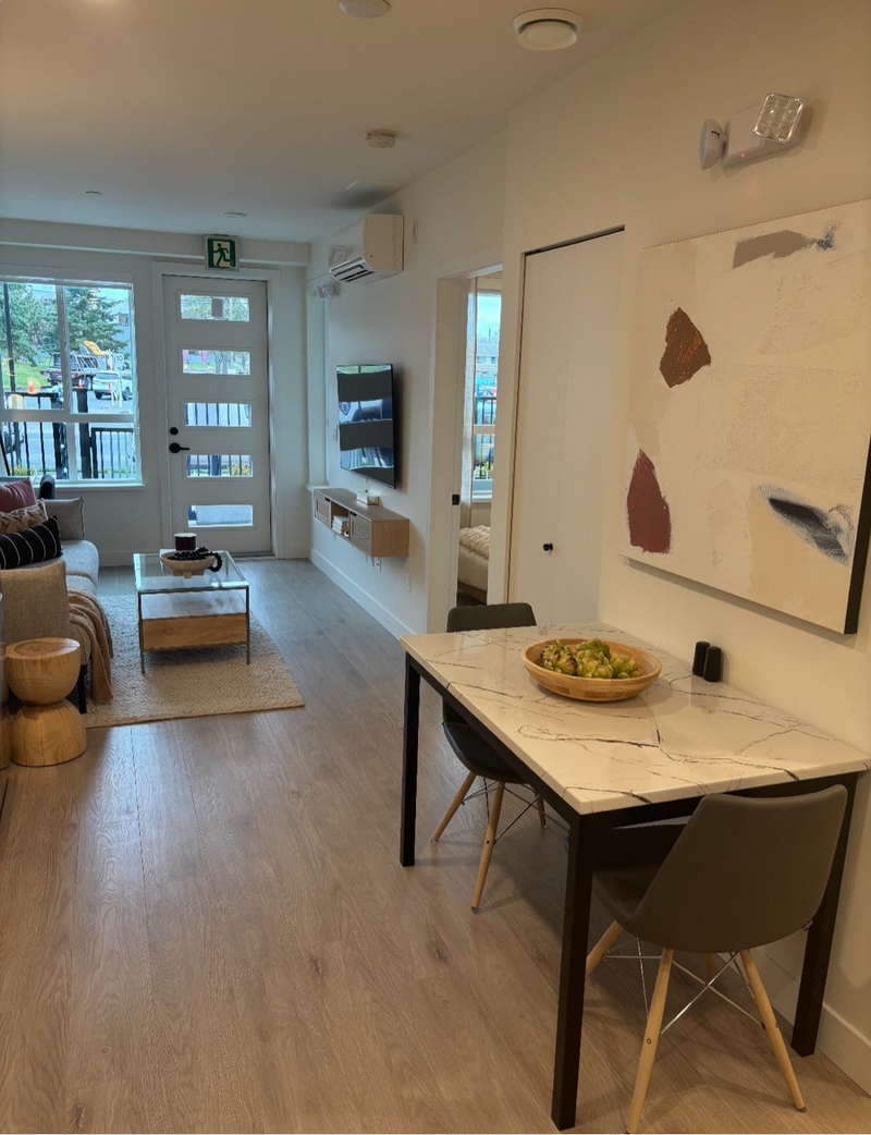 全新Surrey City Center 1b1b公寓出租