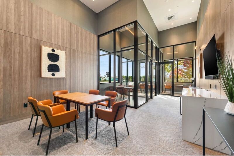 Tsawwassen一年新三房出租，Townhouse