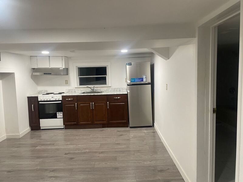 南Fraser 两房出租