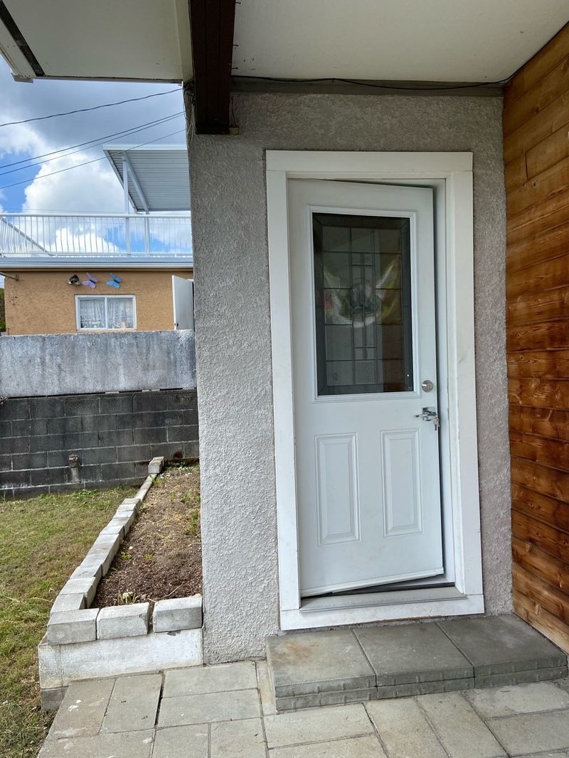 溫東近Rupert天車站三房一廳一廚一廁出租