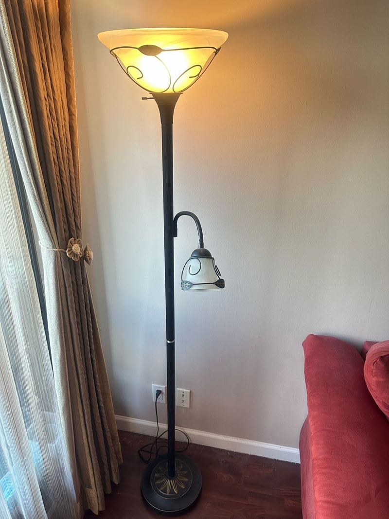 落地灯