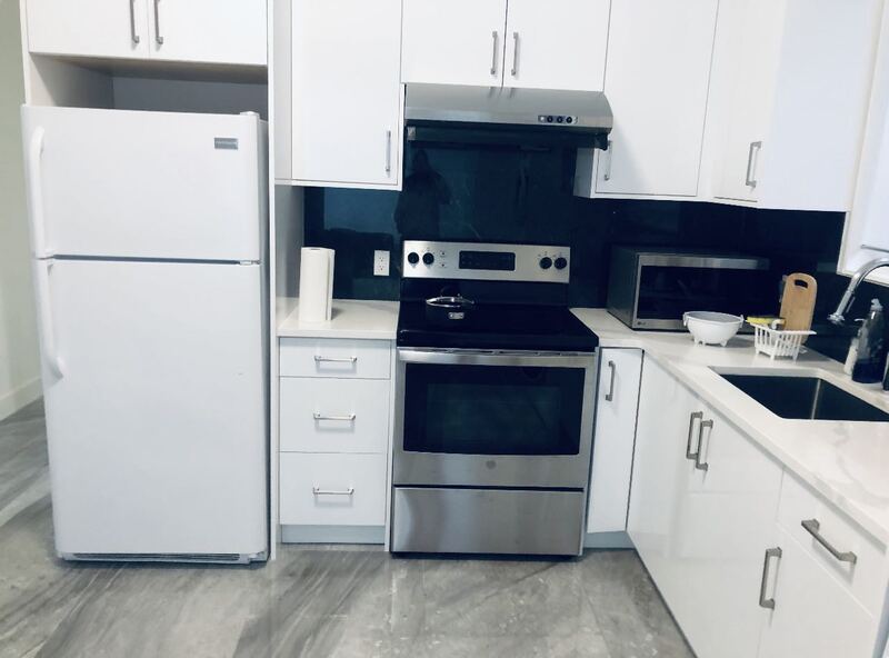 列治文一房一厅一卫独立出入