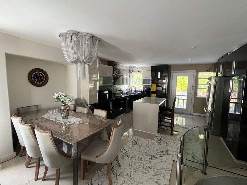 高贵林River Spring独立屋招租