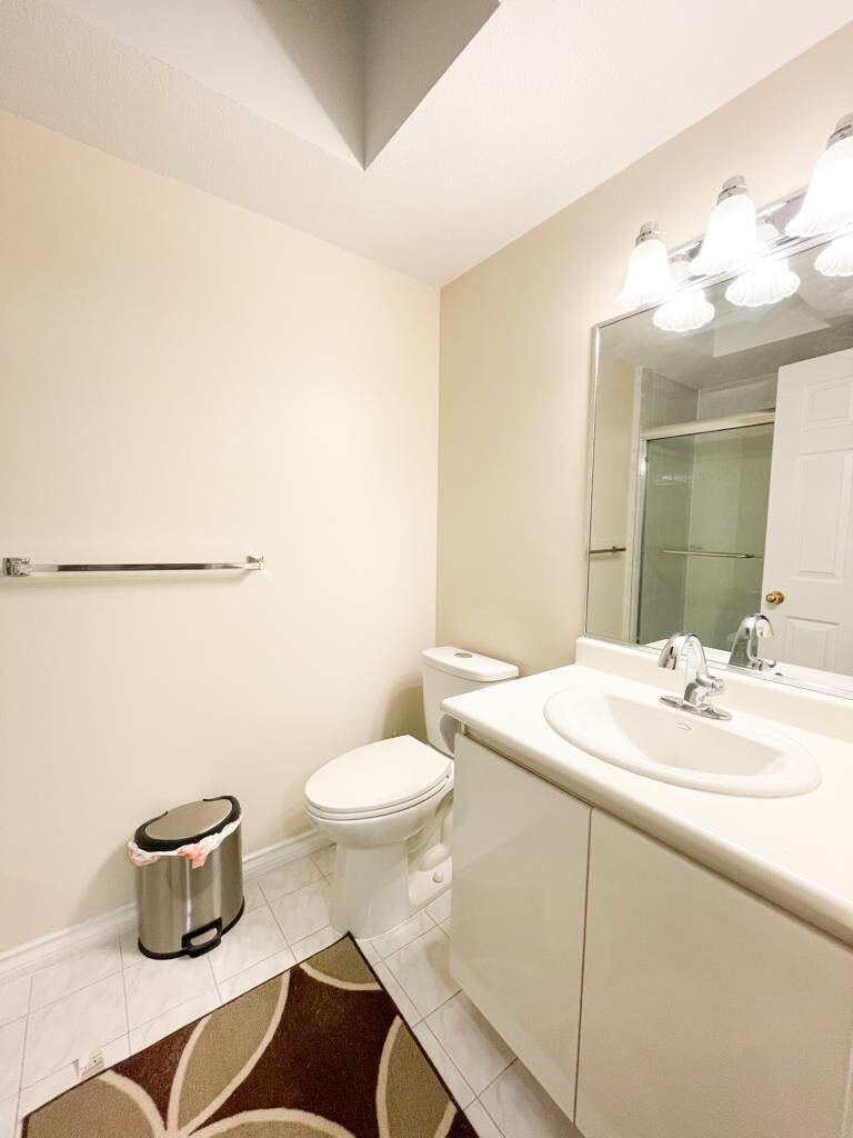 大套房 大阳台有冷气26街近乃街