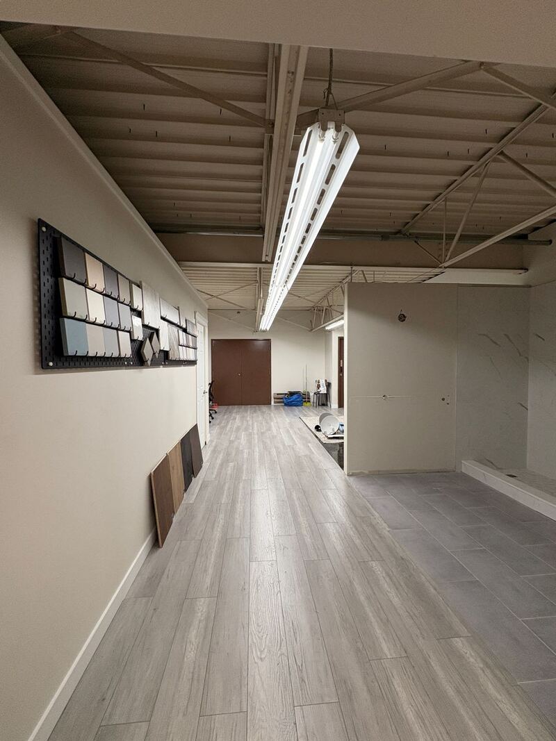 1500尺办公室招租