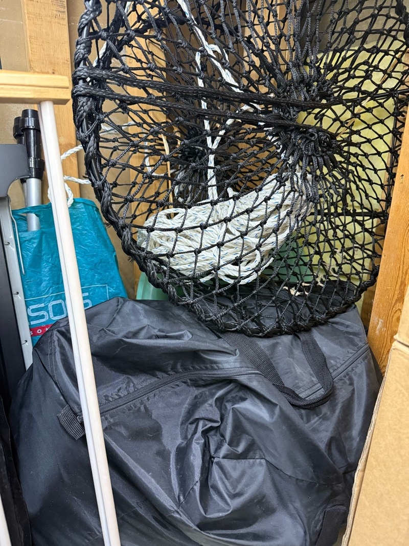 免费橡皮船和螃蟹笼