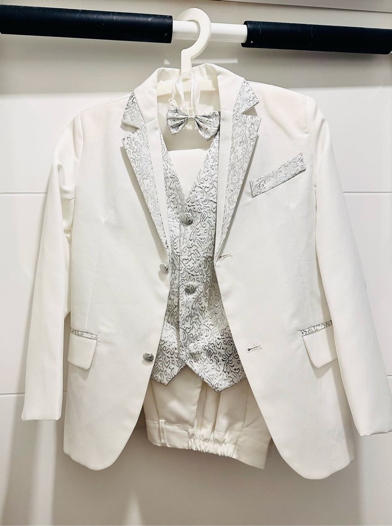 全新男童表演服装