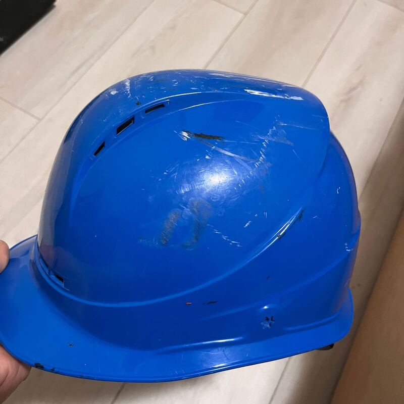 闲置的安全帽5刀 短信联系